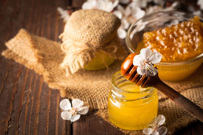 Cách dùng mật ong chữa yếu sinh lý