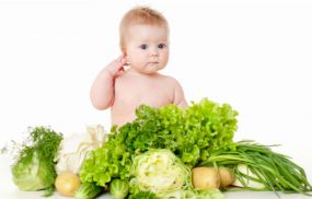 Trẻ bị viêm da cơ địa cần tránh ăn những loại thực phẩm dễ gây dị ứng, khiến cho bệnh trở nên nặng hơn.
