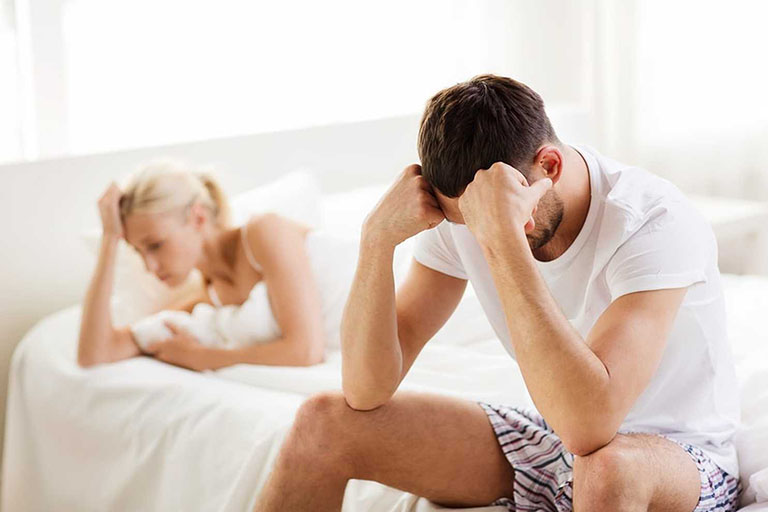 Quan hệ mất khoái cảm ở nam giới và cách điều trị, sao tôi lại không thích ân ái với chồng
