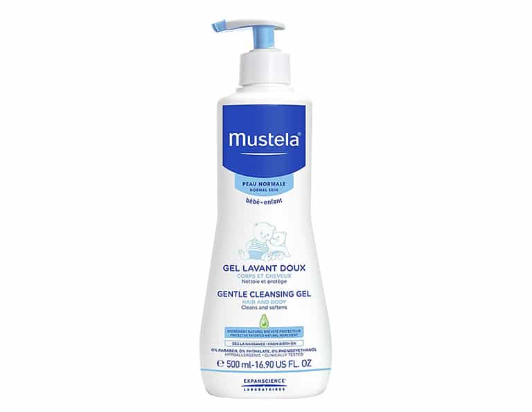 Sữa tắm Mustela 2in1 có thể sử dụng hằng ngày để làm sạch da đầu và cơ thể của bé