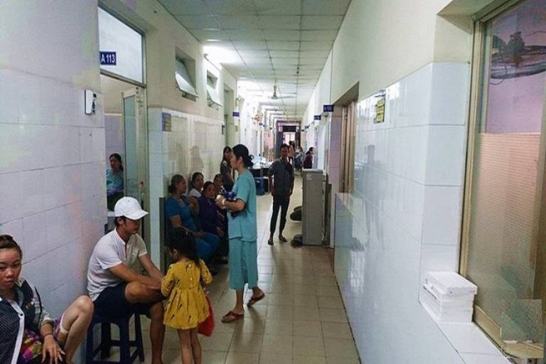Khu vực đăng ký nhập viện, theo dõi trước khi sinh của bệnh viện Từ Dũ 