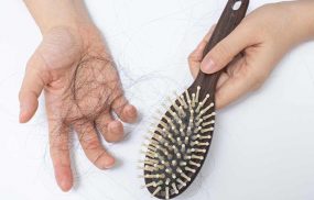 Vì sao bị rụng tóc nhiều tuổi dậy thì? Cách khắc phục như thế nào?