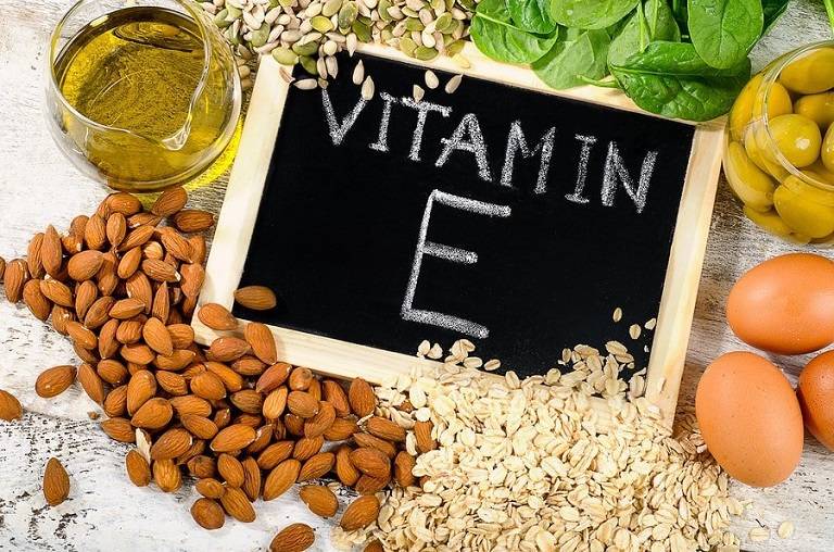 vitamin E chống rụng tóc
