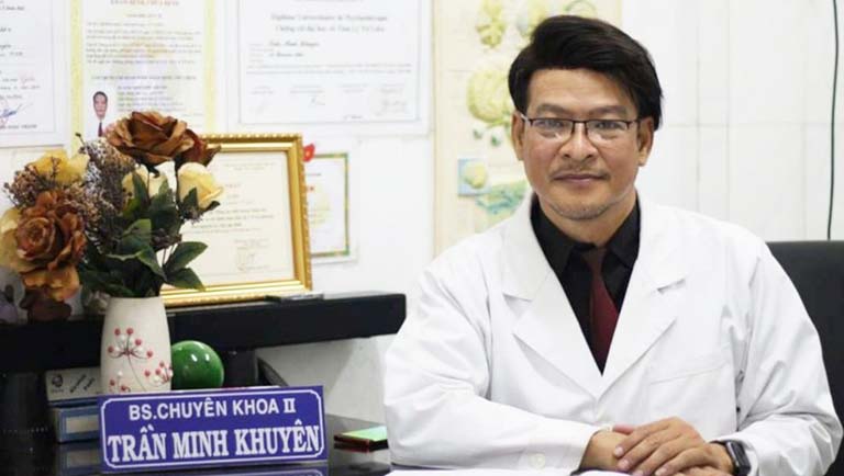 Bác sĩ Trần Minh Khuyên là một bác sĩ giỏi tại thành phố Hồ Chí Minh