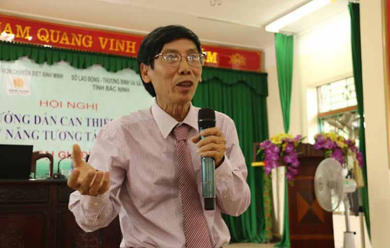 Chuyên gia Lê Khanh là chuyên gia tâm lý hôn nhân gia đình có tiếng tại tphcm