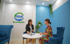Chuyên gia Ngọc Trâm tham vấn trị liệu tâm lý tại Trung tâm Tâm lý trị liệu NHC Việt Nam