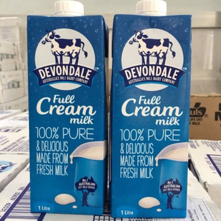 Sữa tươi nguyên kem Devondale có hương vị thơm ngon tự nhiên, lượng vitamin, khoáng chất, đặc biệt là canxi dồi dào, rất được các em bé yêu thích