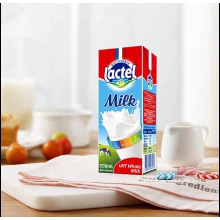 Sữa tươi nguyên kem Lactel Pháp có nguồn sữa được lấy từ đàn bò sữa nuôi thả tự nhiên theo tiêu chuẩn 5 không