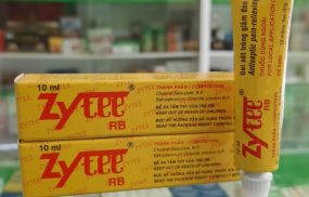 Thuốc bôi trị nhiệt miệng Zytee RB thuốc nhóm thuốc chống viêm không chứa steroid, có tác dụng tốt trong điều trị nhiệt miệng