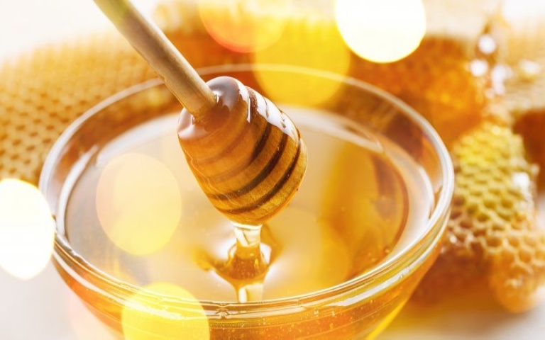 mật ong chữa nhiệt miệng